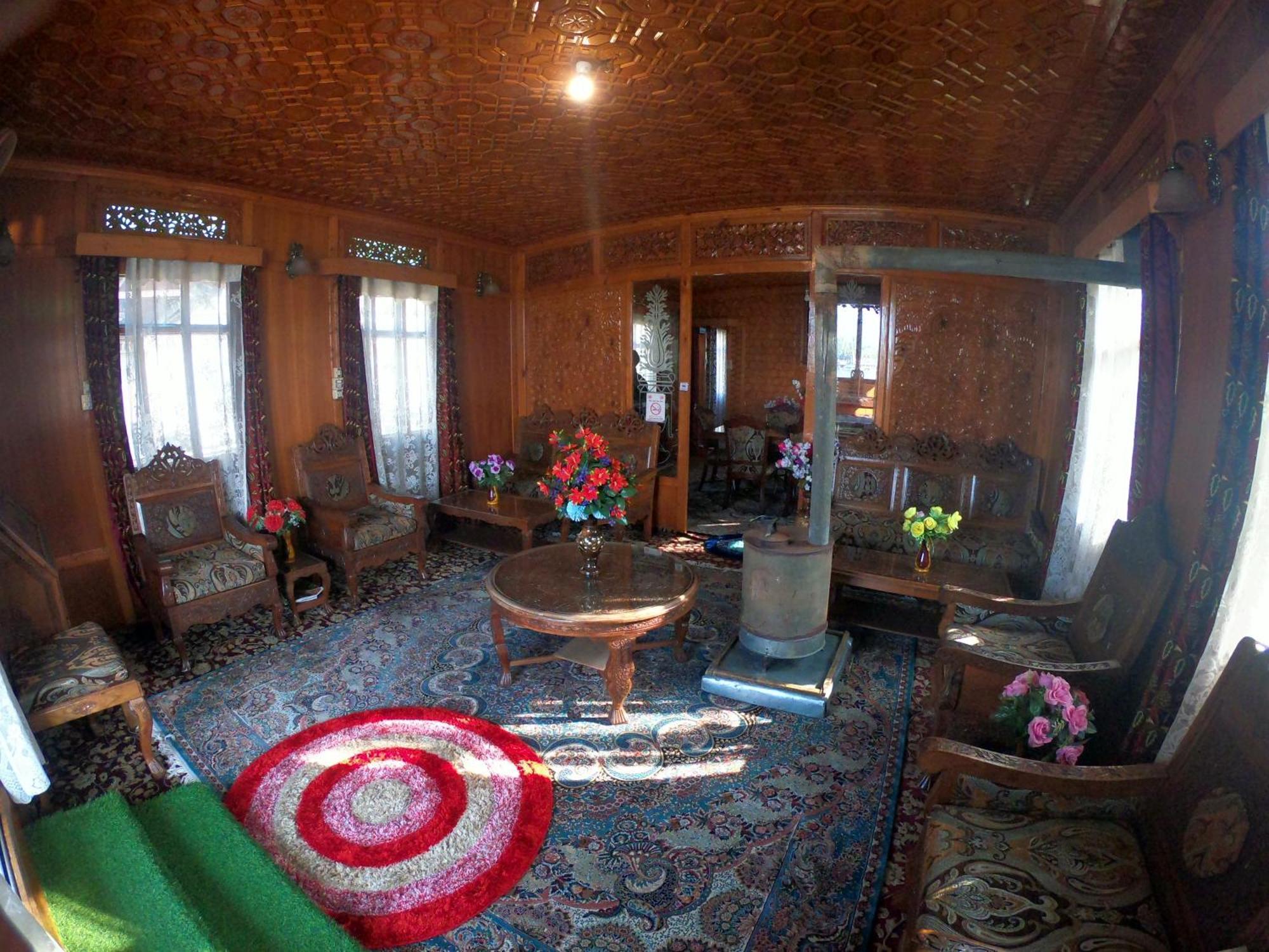 Goona Palace Houseboats Srīnagar المظهر الخارجي الصورة