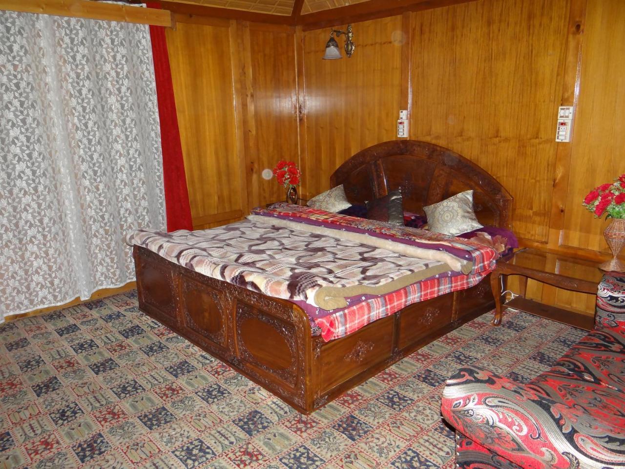 Goona Palace Houseboats Srīnagar المظهر الخارجي الصورة