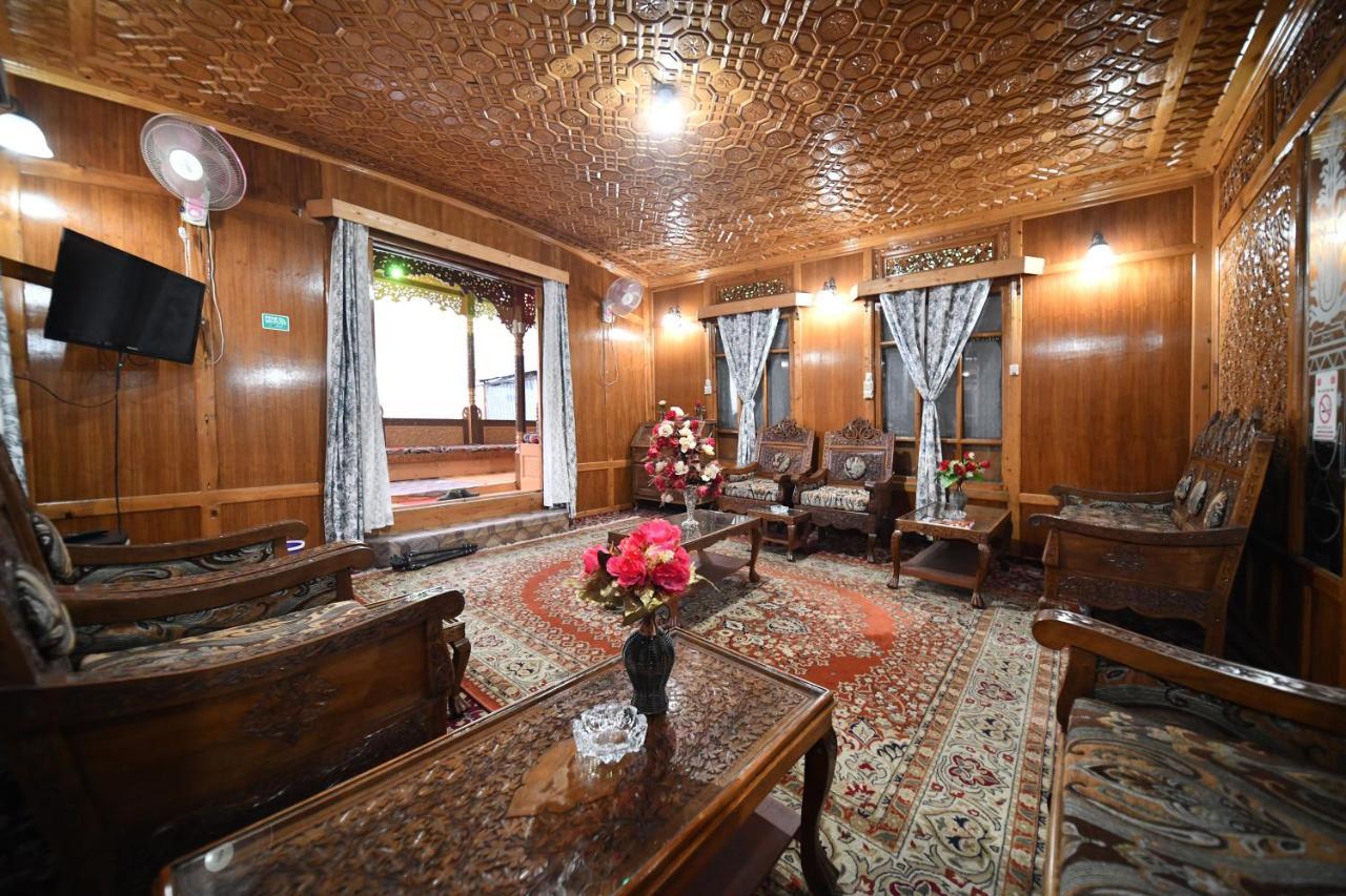 Goona Palace Houseboats Srīnagar المظهر الخارجي الصورة
