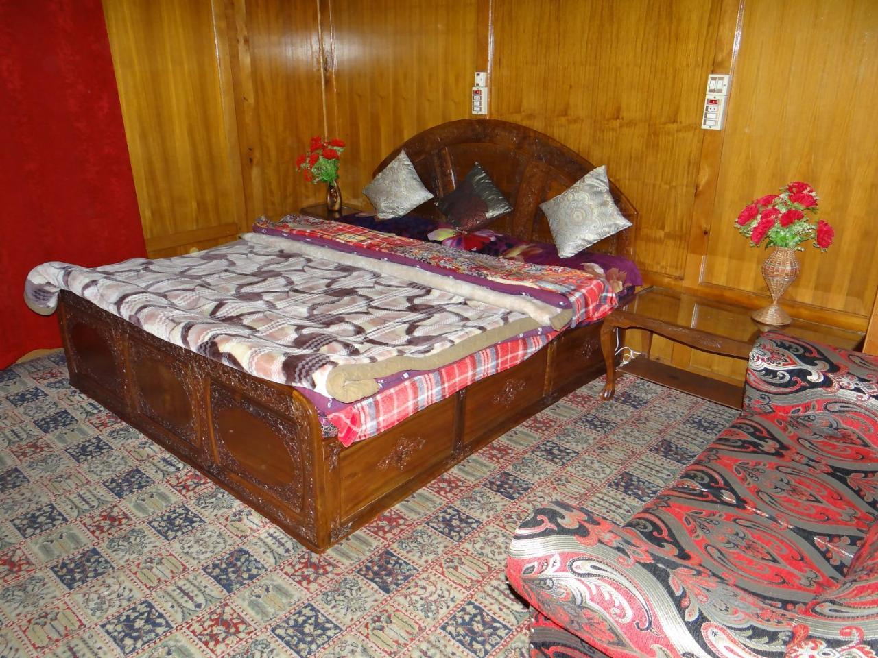 Goona Palace Houseboats Srīnagar المظهر الخارجي الصورة